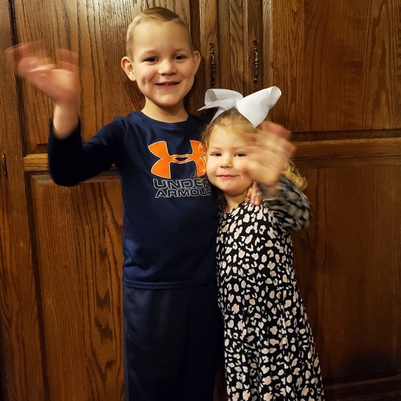 Meet your Posher, Veronica - Picture 2 of 6